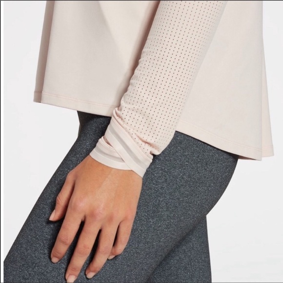 Calia By Carrie Underwood Light Pink Move Mesh Long Sleeve Workout Top Sz XS - Picture 3 of 11